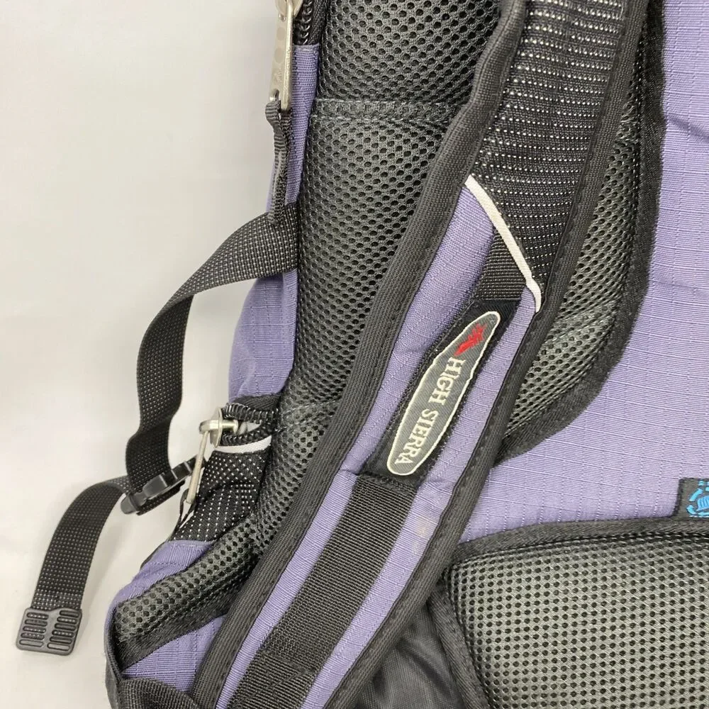 High Sierra Elite Tech Spot Suspension Strap System Backpack Black 18x12 *Tear*